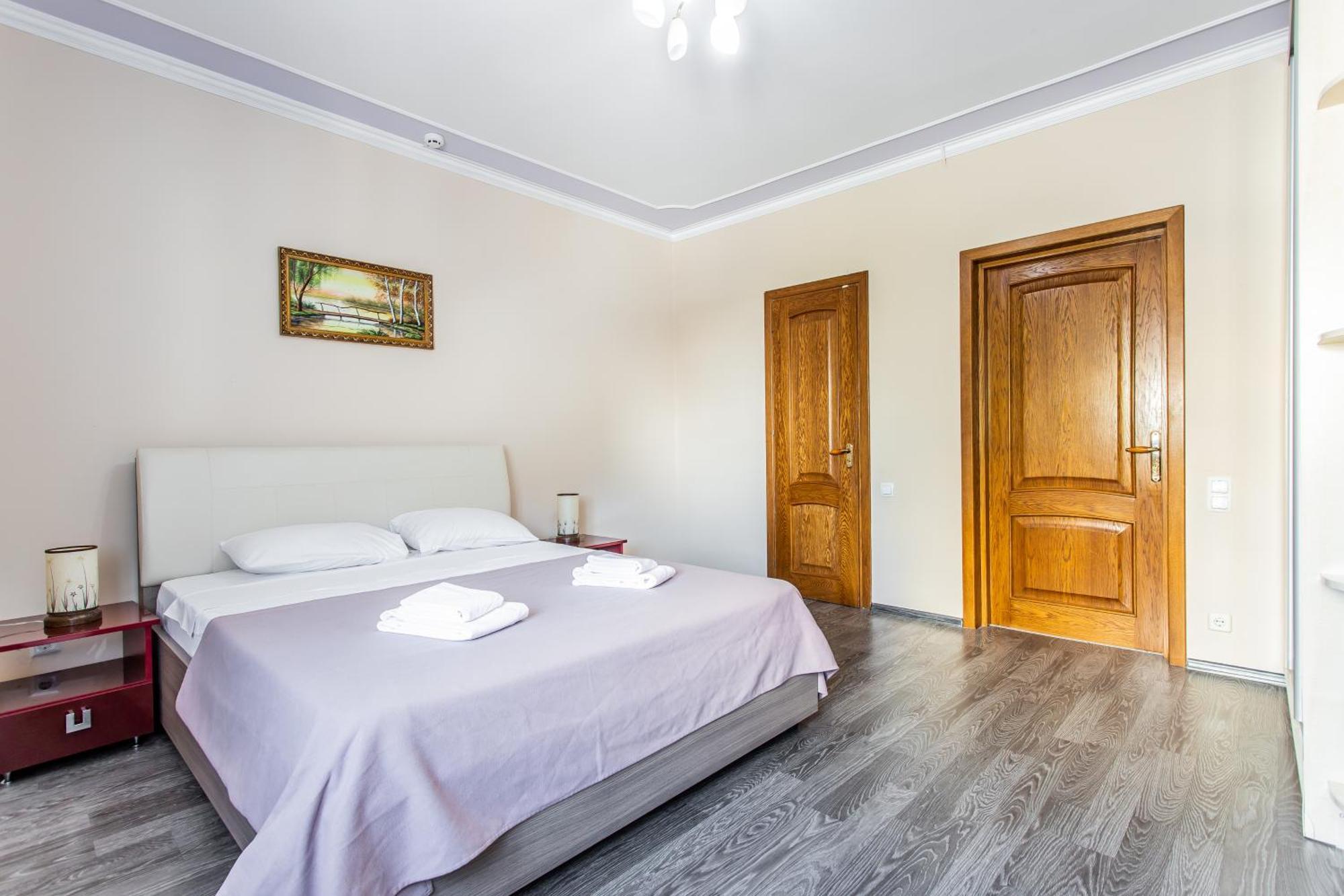 Star Rent Hotel Chisinau Bagian luar foto