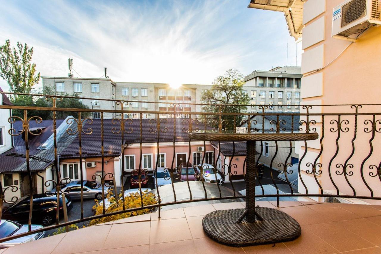 Star Rent Hotel Chisinau Bagian luar foto