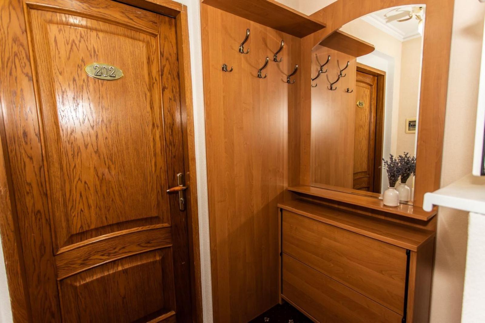Star Rent Hotel Chisinau Bagian luar foto